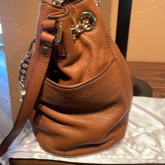 Michael Kors Brown Pebbled Leather Shoulder/Crossbody Bag EUC w/dust bag - Picture 6 of 14
